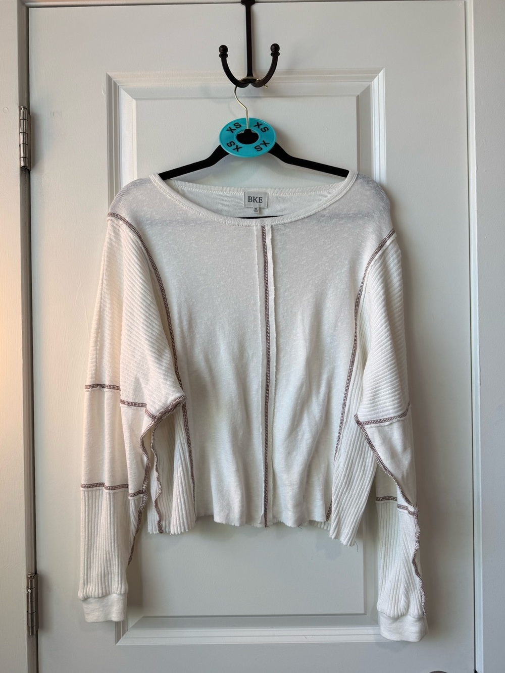 BKE Off-White Raw-Edge Long Sleeve Top with Contrast Stitching